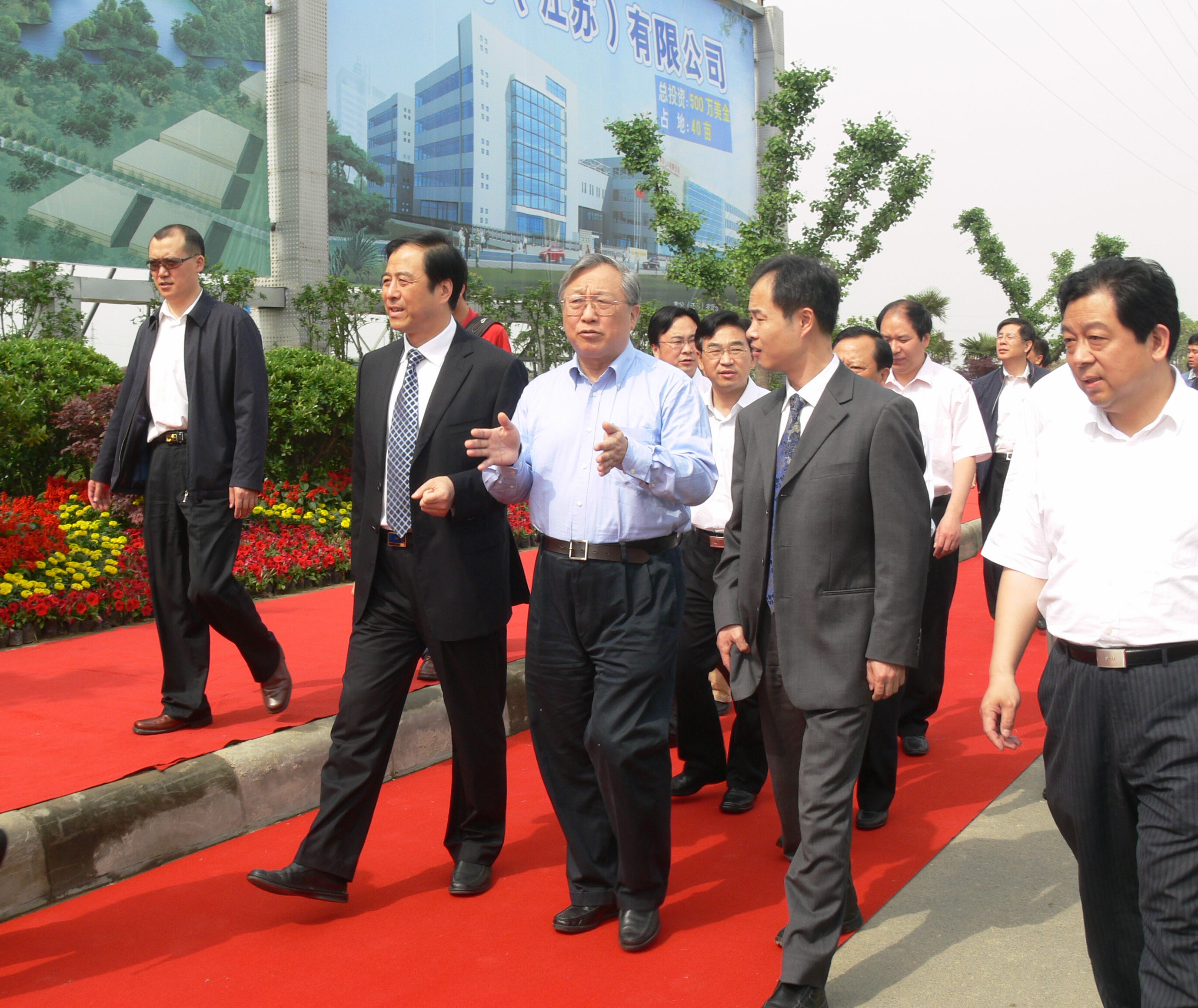2008年5月5日，药物所蒋华良副所长向路院长汇报上海药物所常州药物研究开发中心筹建进展